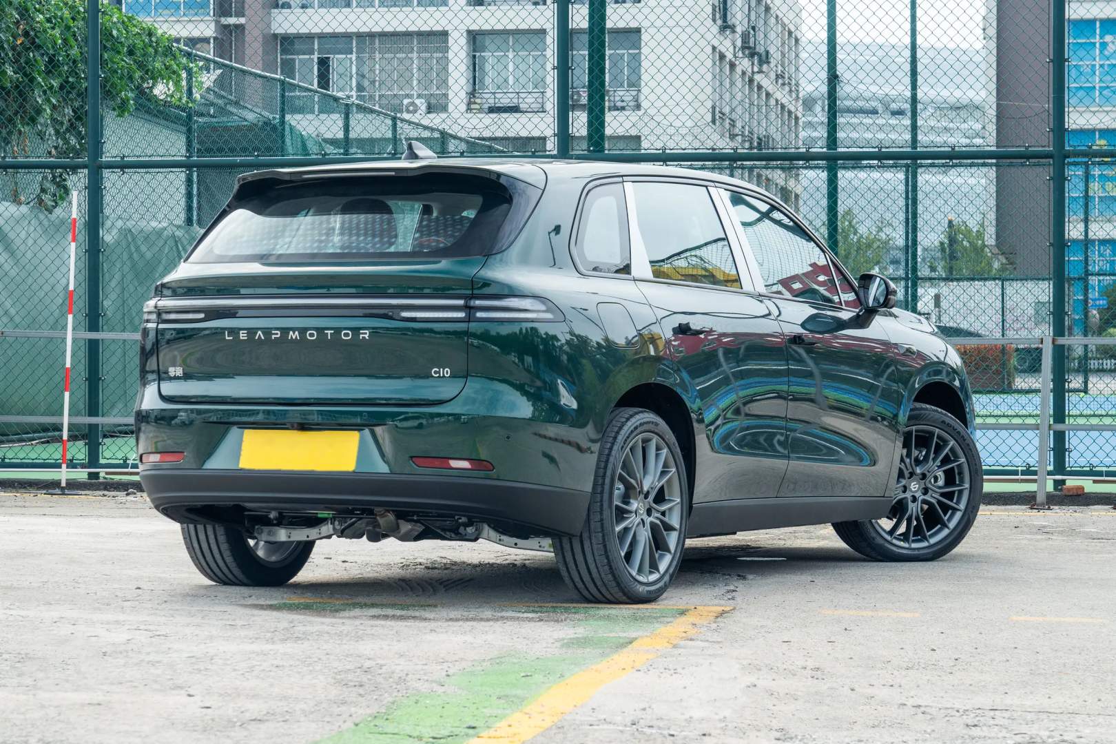 Leapmotor C10
