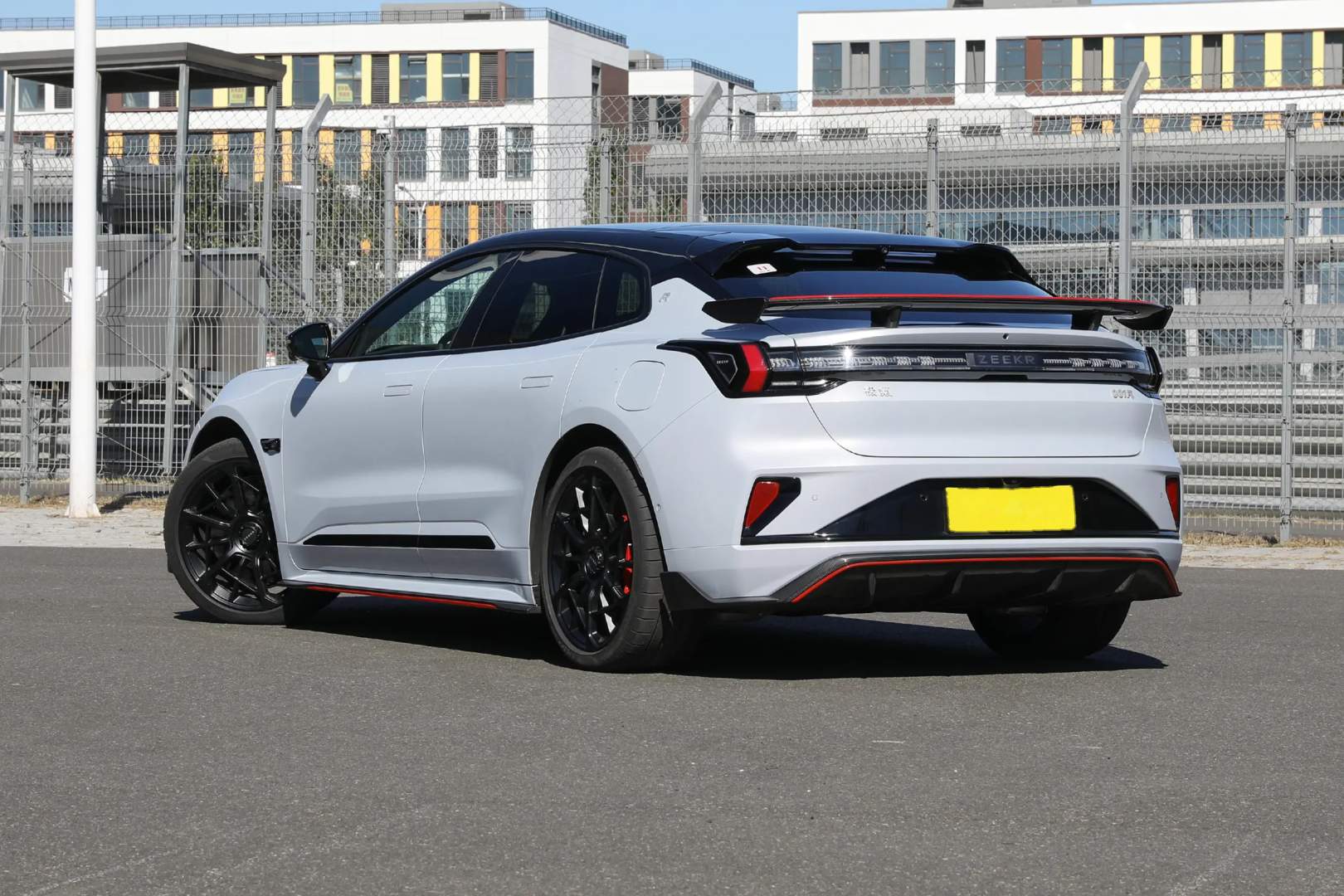 ZEEKR 001 FR