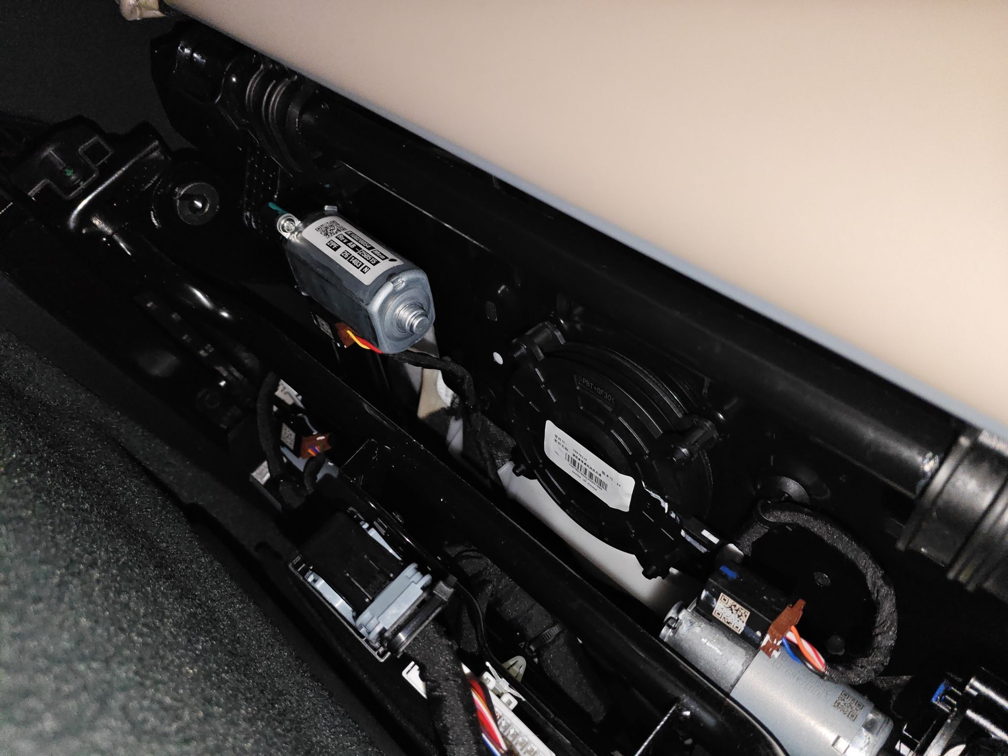 Xiaomi YU7 2025 Extra Long Range Rear Drive Edition