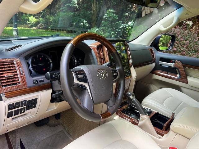Land Cruiser (Import) 2019 Model 5.7L Automatic 4WD 7 Seater Parallel Import