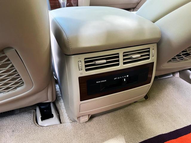 Land Cruiser (Import) 2019 Model 5.7L Automatic 4WD 7 Seater Parallel Import