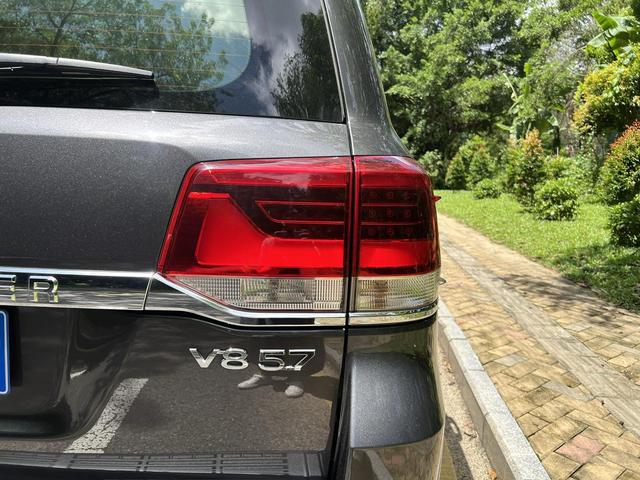 Land Cruiser (Import) 2019 Model 5.7L Automatic 4WD 7 Seater Parallel Import