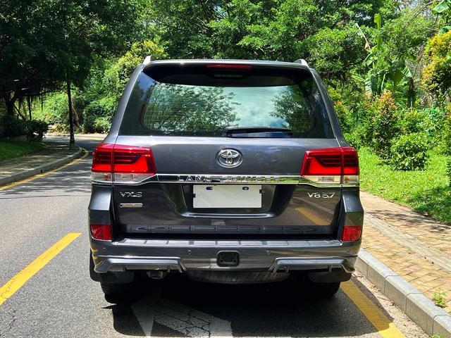 Land Cruiser (Import) 2019 Model 5.7L Automatic 4WD 7 Seater Parallel Import