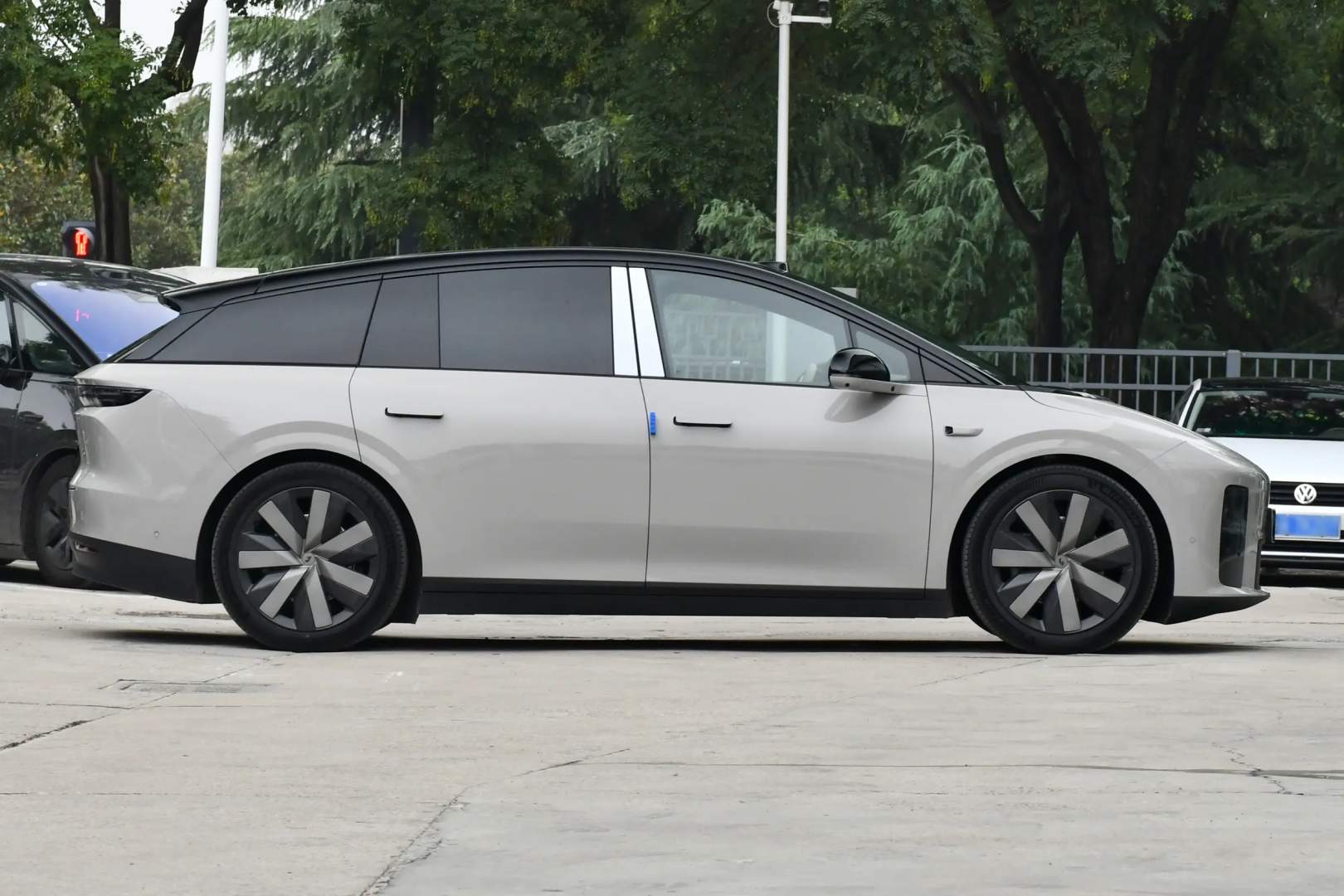 Li i6